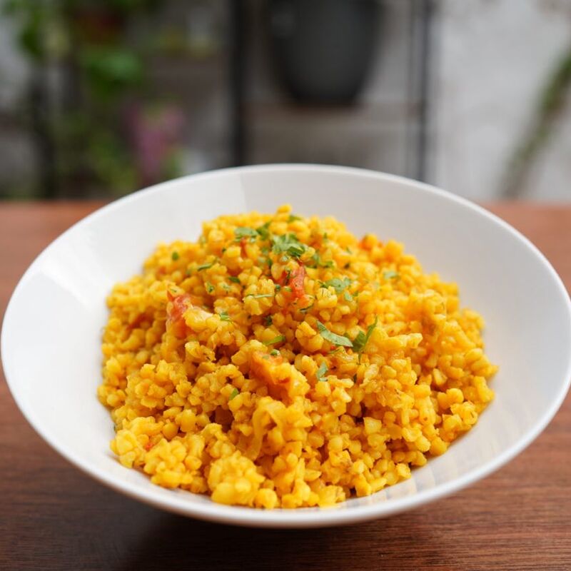 Canvia l’arròs per bulgur persa amb tomàquet